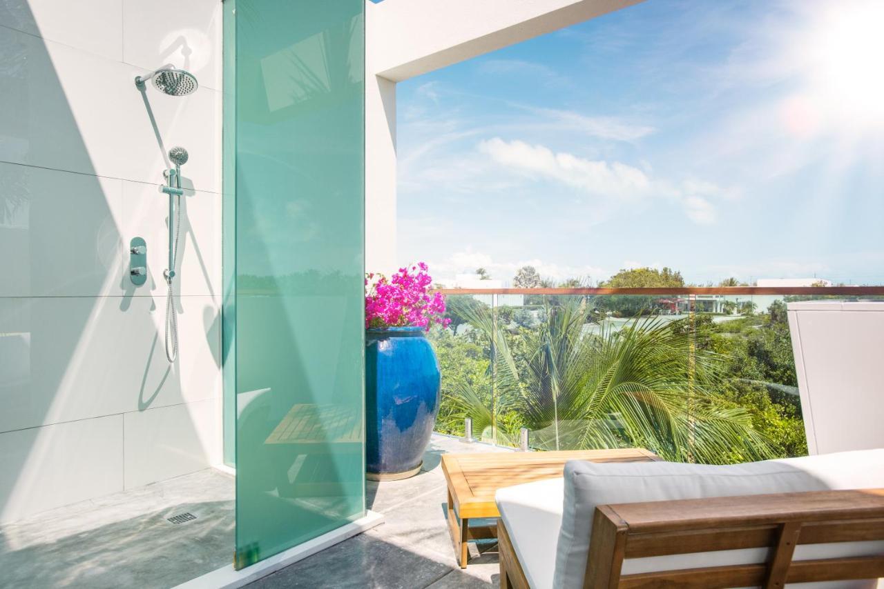 The Oasis At Grace Bay Hotel Exterior photo